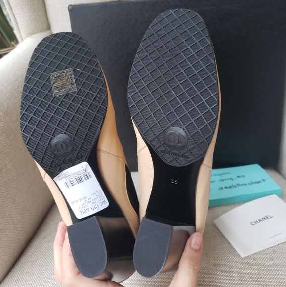 Authentic Brand New Chanel leather ankle boots - Picture 7 of 9